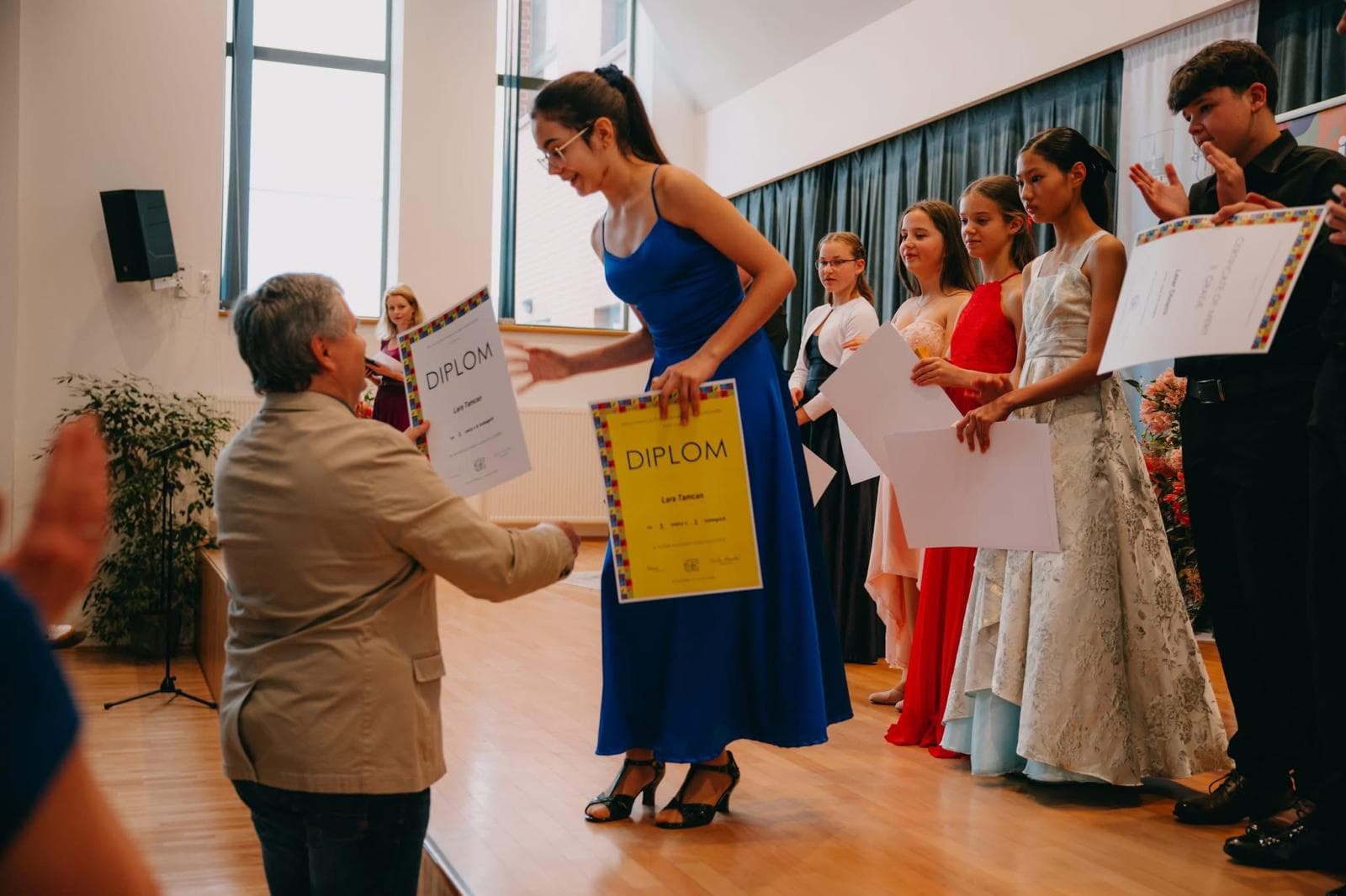 Lara Tamcan violin performance — photo 8